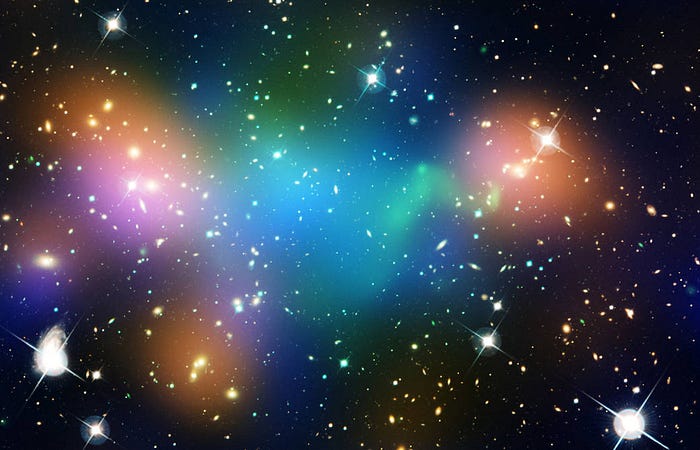 Visualization of galaxy cluster Abell 520